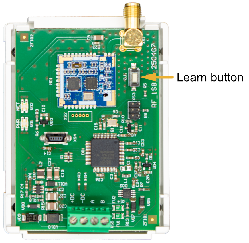 RF-S8 transceiver PCB with Learn button labelled